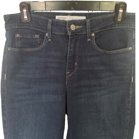 Levi's Mid Rise Capri Jeans Size 6 Dark Wash - Picture 7 of 8